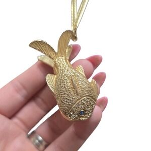 Gold Tone Fish Vintage Glove or Scarf Clip Holder with Chain.